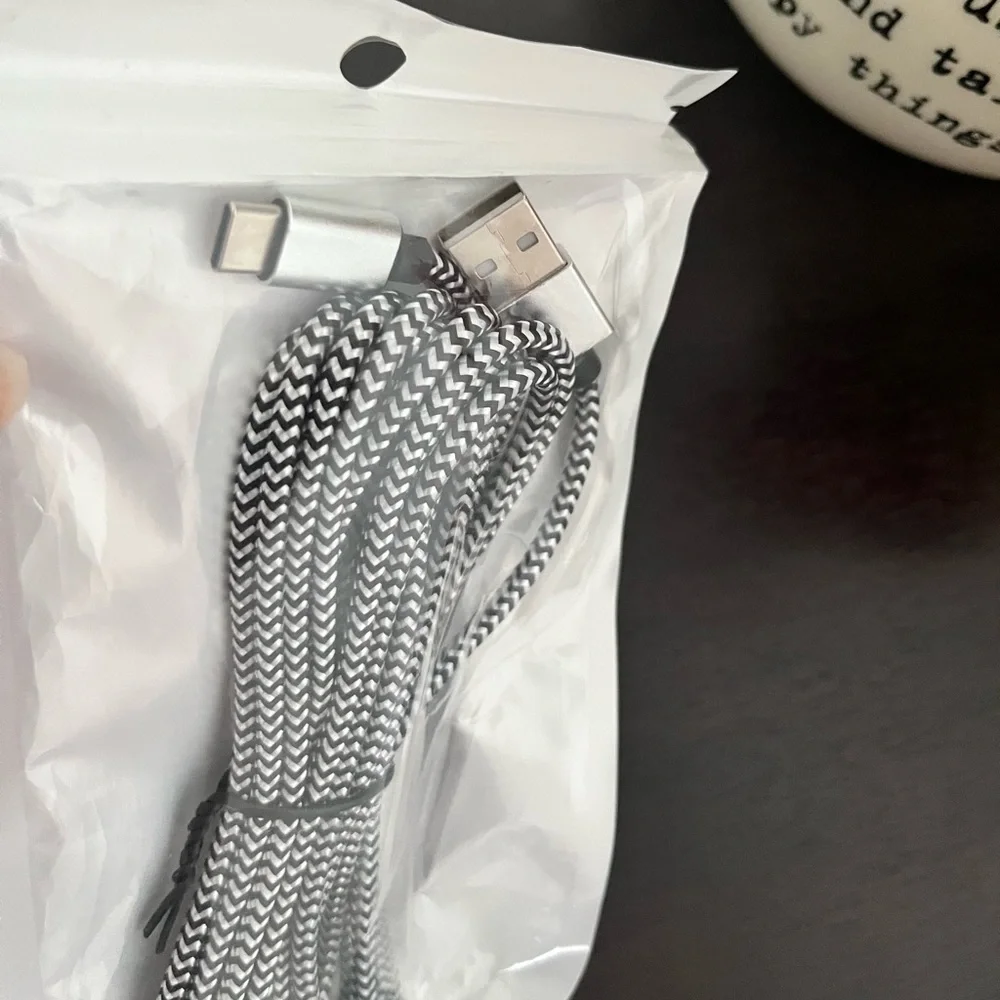 NWT Silver Braided Nylon USB C Cable